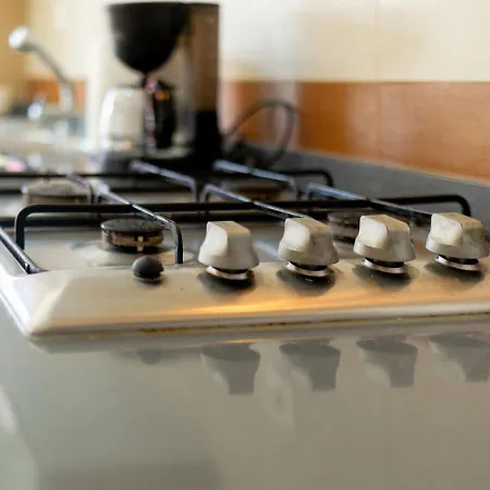 Caldas W/ Ac & Fast Net *