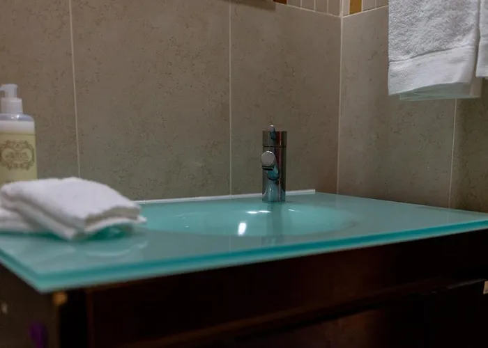 Caldas W/ Ac & Fast Net